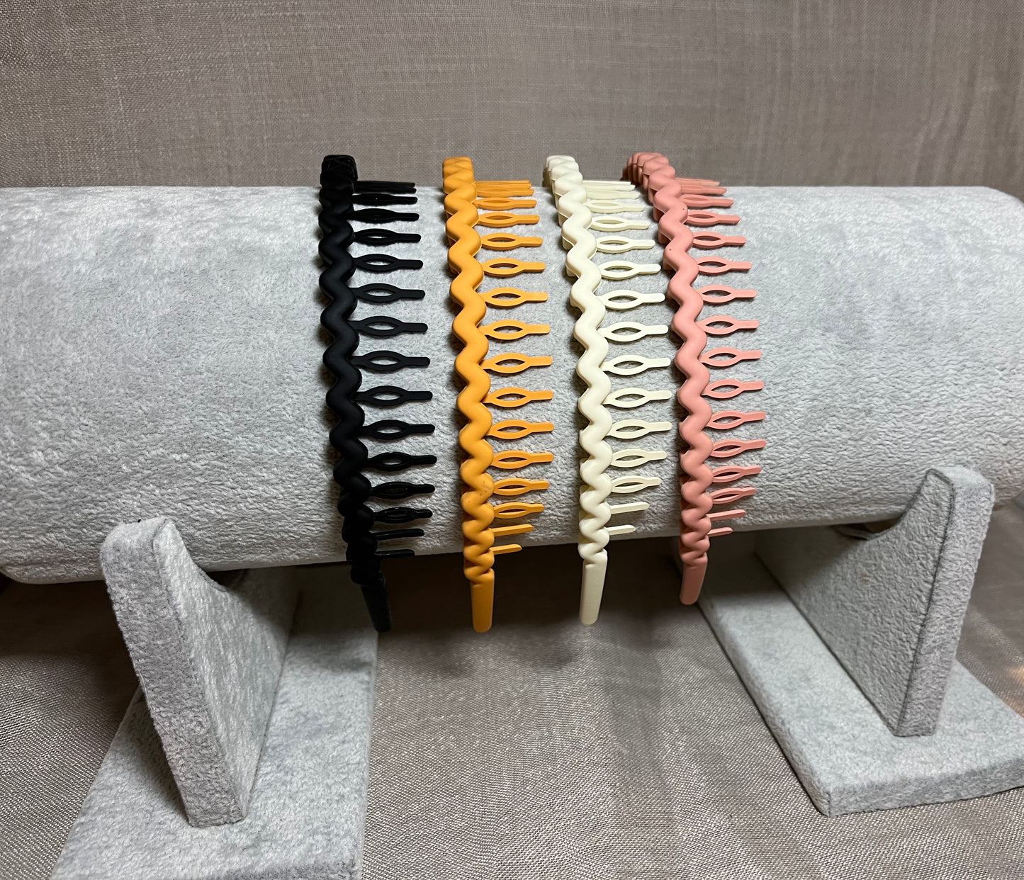 Haarband met tandjes